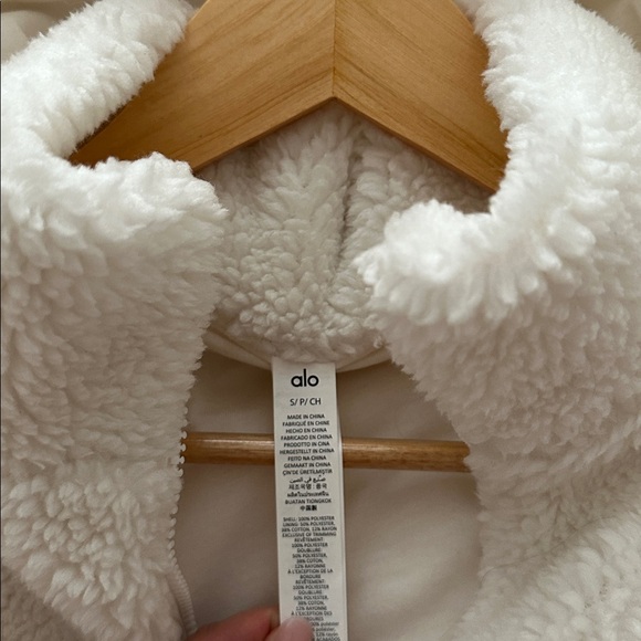 Alo Foxy Sherpa jacket- white size S - Picture 3 of 3